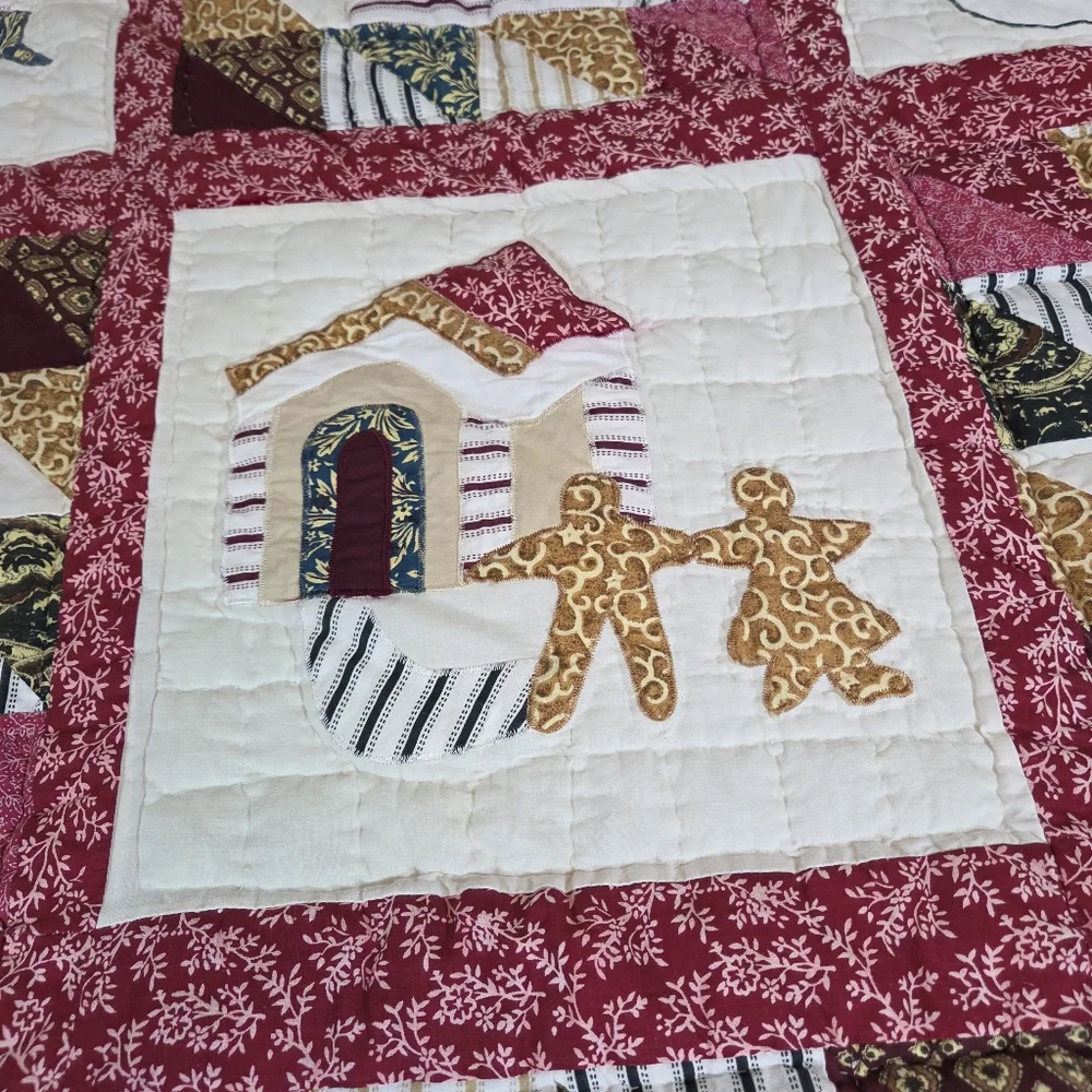 Christmas Handmade Quilt Throw 66”x 88” Red Green Patchwork
